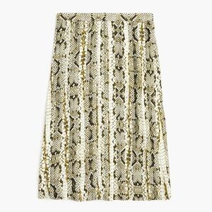 Pleated midi skirt in snakeskin print